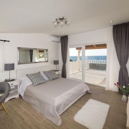 Luxury Villa Vela Rina Drvenik Mali Exterior foto